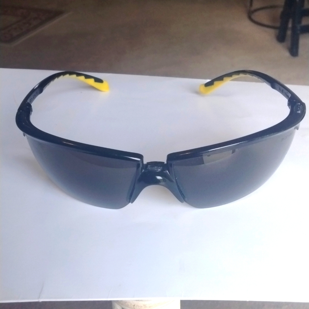 Sunglasses - Picture 4 of 7